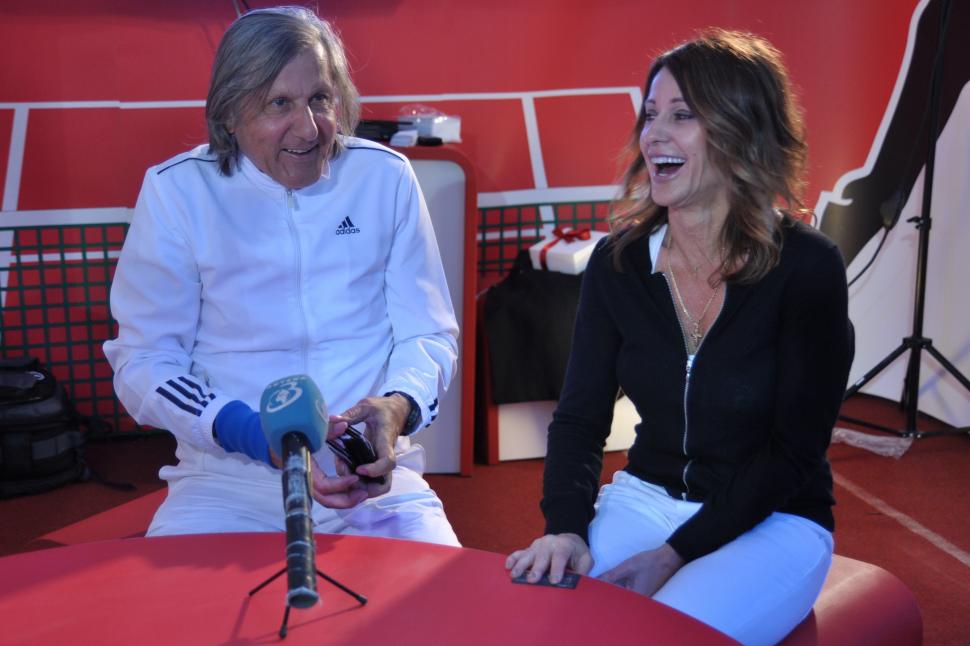 O seară de platină petrecută la Arenele BNR, împreună cu Gică Hagi, Nadia Comăneci și Ilie Năstase 257083