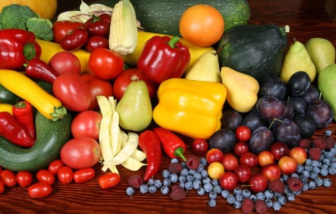 Ponta: TVA la legume şi fructe ar putea scădea din 2015