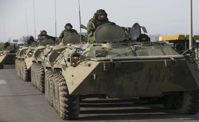 Rusia şi-a retras trupele militare cantonate la frontiera cu Ucraina