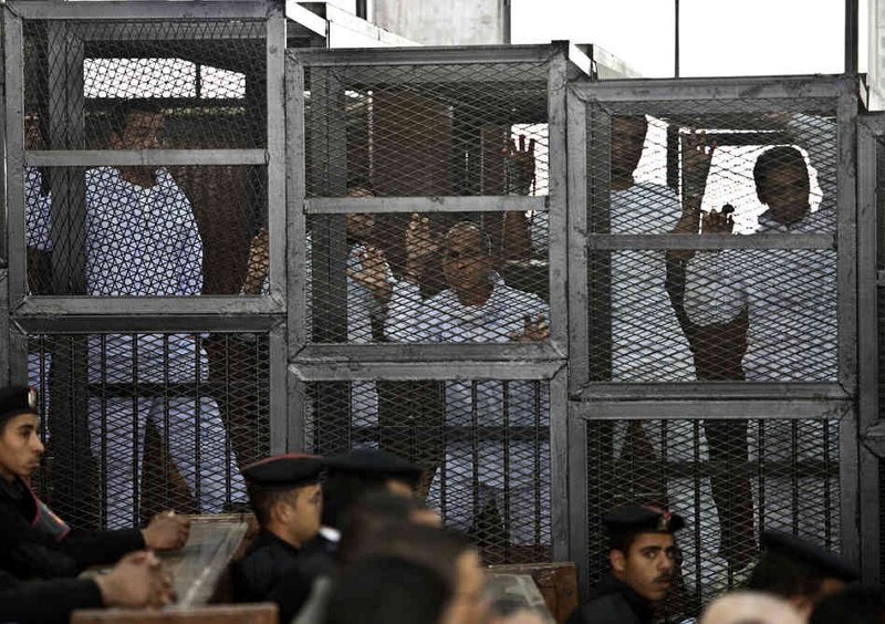 Verdict ŞOCANT în Egipt. 700 de oameni condamnaţi la MOARTE de o instanţă din Cairo