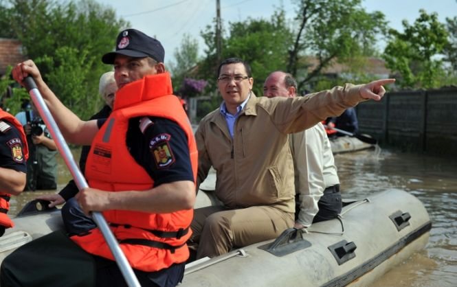 Ponta suspendă campania electorală din cauza inundaţiilor