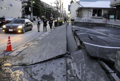 Cutremur cu magnitudinea de 6 în această dimineaţă. Un om a murit, iar alţi 23 sunt răniţi