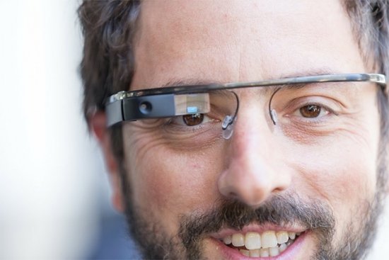 Testează Google Glass, cel mai inovativ dispozitiv mobil al anului