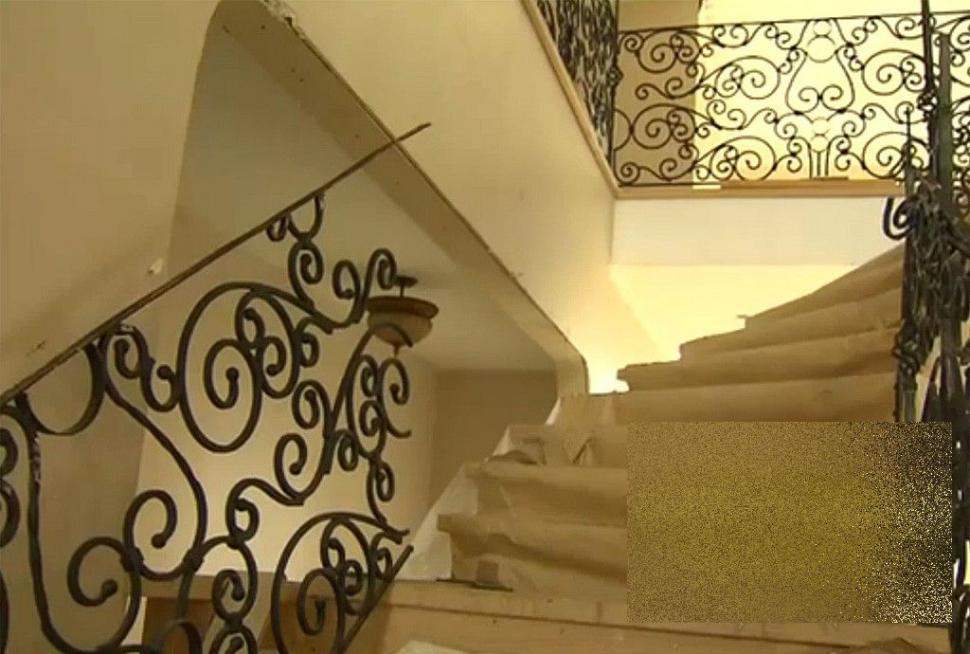 A făcut MAREA greşeală să anunţe pe Facebook că dă petrecere la el acasă. Ce a urmat este greu de imaginat 258286