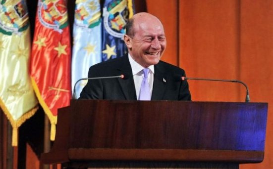 Traian Băsescu a făcut plângere la CCR pe numele lui Ponta
