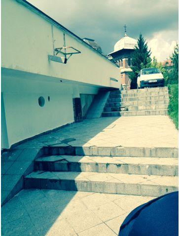 Aşa ceva mai rar! UNDE a fost construită rampa pentru persoanele cu dizabilităţi 258504