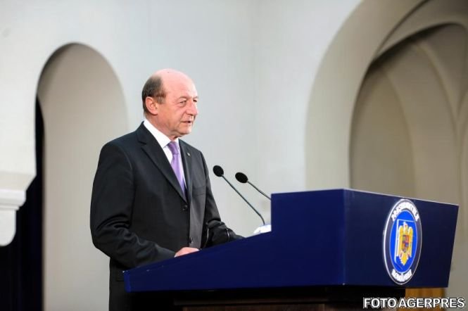 Băsescu: Voi fi un sprijin pentru oricine încearcă să-şi recâştige dreptatea în instanţă pe acuzaţiile mincinoase ale premierului 