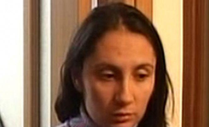 Poliţista care şi-a înjunghiat fostul şef, Melania Renghea, a fost condamnată la trei ani şi şase luni de închisoare cu executare