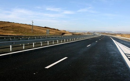 Victor Ponta: Lucrările la Autostrada Transilvania vor fi reluate în toamnă