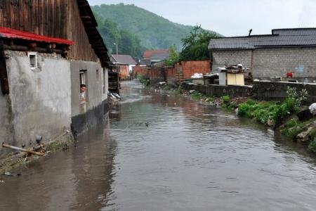 Comandament de URGENȚĂ la Guvern pentru inundații! Victor Ponta: Să vă ocupați să nu avem victime!