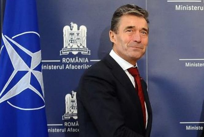 Secretarul general al NATO, la Bucureşti. Anders Fogh Rasmussen: România nu e singură. NATO va face &quot;tot ce este necesar&quot; pentru apărarea aliaţilor