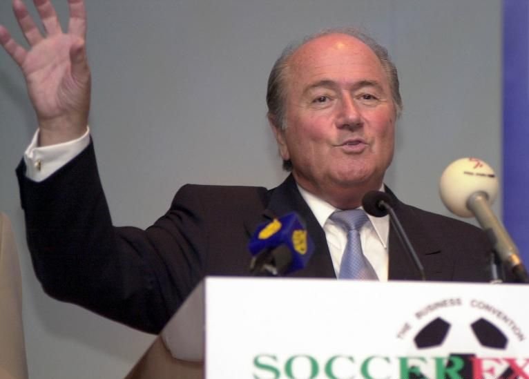 Sepp Blatter: Organizarea Cupei Mondiale de către Qatar este o eroare