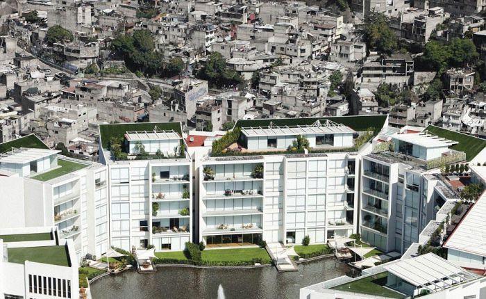 "Nu mai există clasă de mijloc". Diferenţa uriaşă dintre sărăcie şi bogăţie, prezentată în câteva imagini 259715