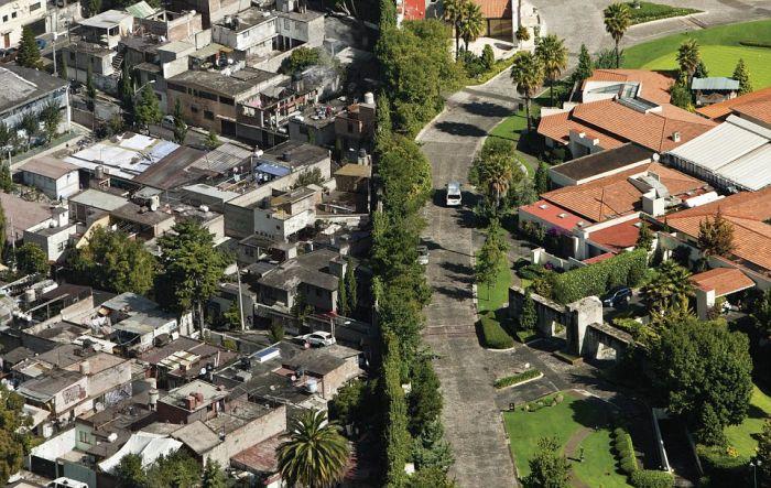 "Nu mai există clasă de mijloc". Diferenţa uriaşă dintre sărăcie şi bogăţie, prezentată în câteva imagini 259718