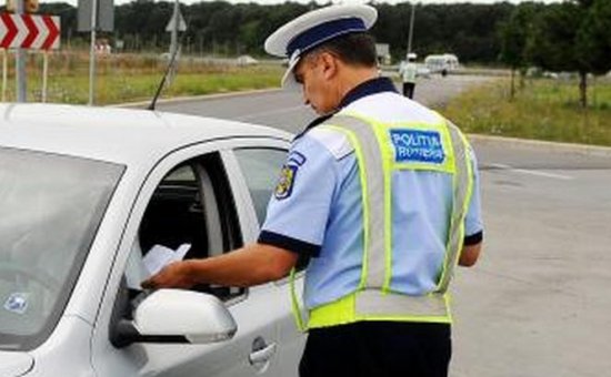 Poliţia Română: Sute de şoferi au rămas fără permise de conducere în ultimele trei zile