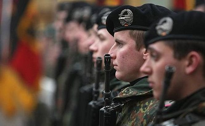 82% dintre germani vor mai puţine misiuni externe pentru armata ţării