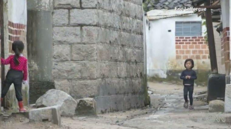 Imaginile INTERZISE de Coreea de Nord. "Armata m-a pus să ŞTERG aceste fotografii, dar am reuşit să îi păcălesc" 260241