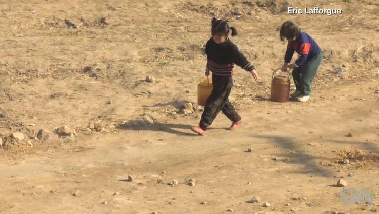 Imaginile INTERZISE de Coreea de Nord. "Armata m-a pus să ŞTERG aceste fotografii, dar am reuşit să îi păcălesc" 260243