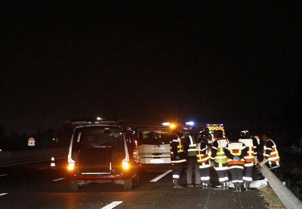 Moarte cumplită pentru un român, în nordul Franţei. Conducea o furgonetă, dar s-a izbit frontal de un TIR