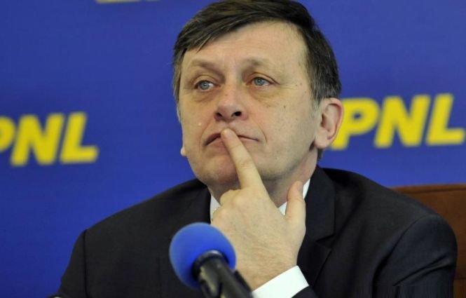 DEZVĂLUIRI. Cum a trecut Antonescu în tabăra lui Băsescu şi a MINŢIT alegătorii PNL