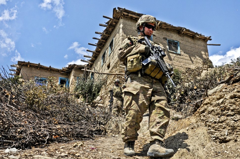 Obama va propune retragerea forţelor americane din Afganistan până la sfârşitul lui 2016