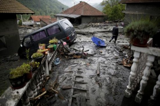 Dezastrul lăsat de inundaţii în cel mai important complex minier din Serbia