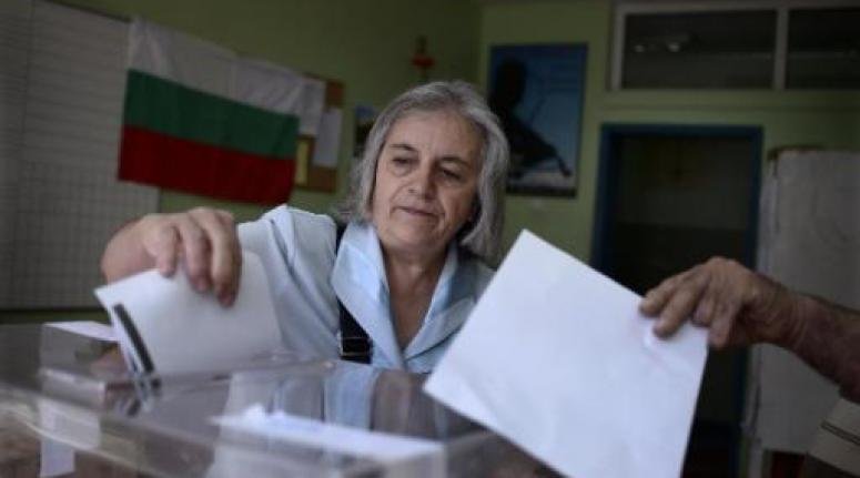 A ajuns europarlamentar din GREŞEALĂ. Un tânăr politician bulgar a fost ales... fără voia alegătorilor