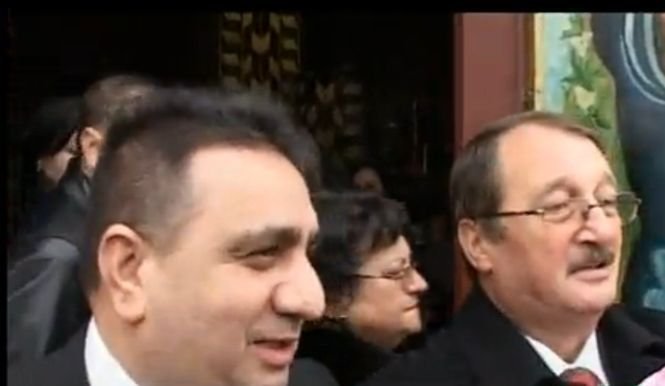 Mircea Băsescu, şantajat de ginerele şi fiica lui Bercea Mondial. Interlopii susţin că îl au la mână pe fratele preşedintelui cu o înregistrare