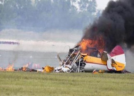 Tragedie aviatică în SUA, după prăbuşirea unui avion. ŞAPTE MORŢI, între care proprietarul unui cotidian american