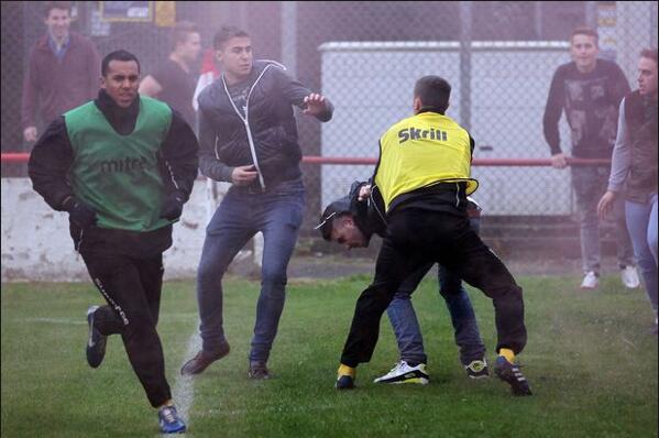 1400 de huligani britanici sunt obligaţi să-şi predea paşapoartele. Ei nu vor putea participa la meciurile Angliei din Brazilia 261863