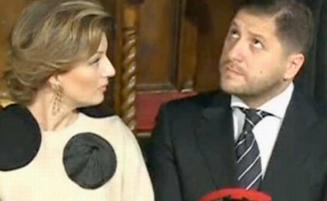 Cadou de nuntă. Soţul Ioanei Băsescu, Radu Pricop, va primi 200.000 de euro din despăgubirea pentru pământurile Brătienilor