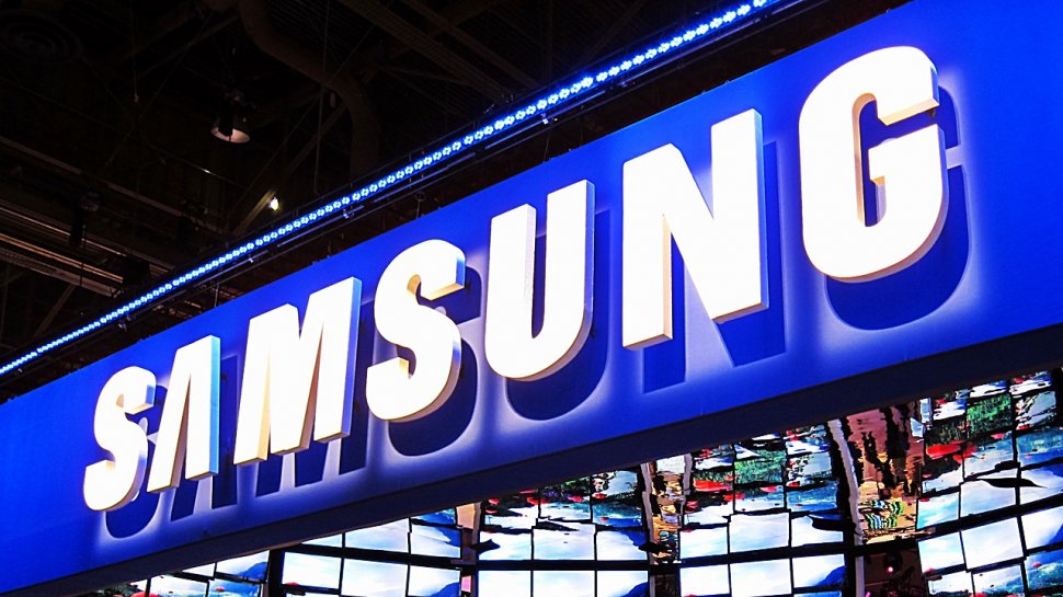 Samsung a scos pe piaţă un nou Galaxy S5. &quot;Arată ca un TANC&quot;. FOTO