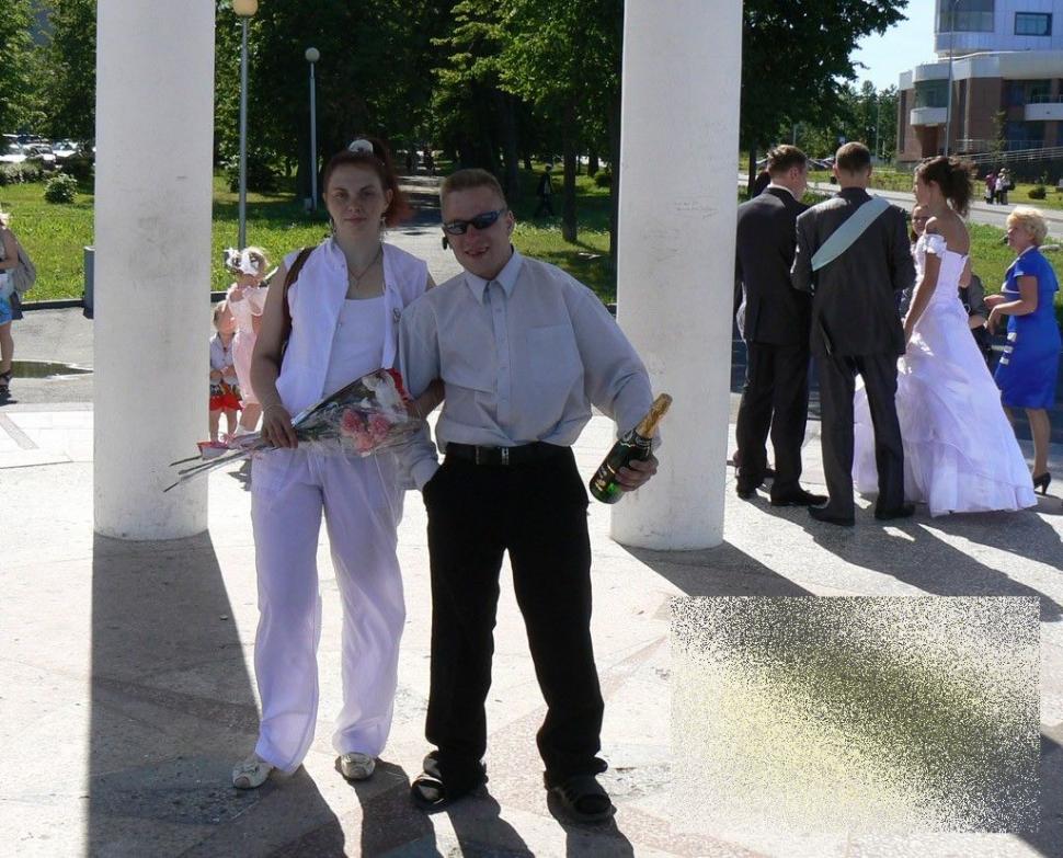 La nunta asta invitaţii s-au îmbrăcat mai elegant decât mirii. Cum a venit ginerele şi cum a arătat MIREASA în ziua cea mare 261955