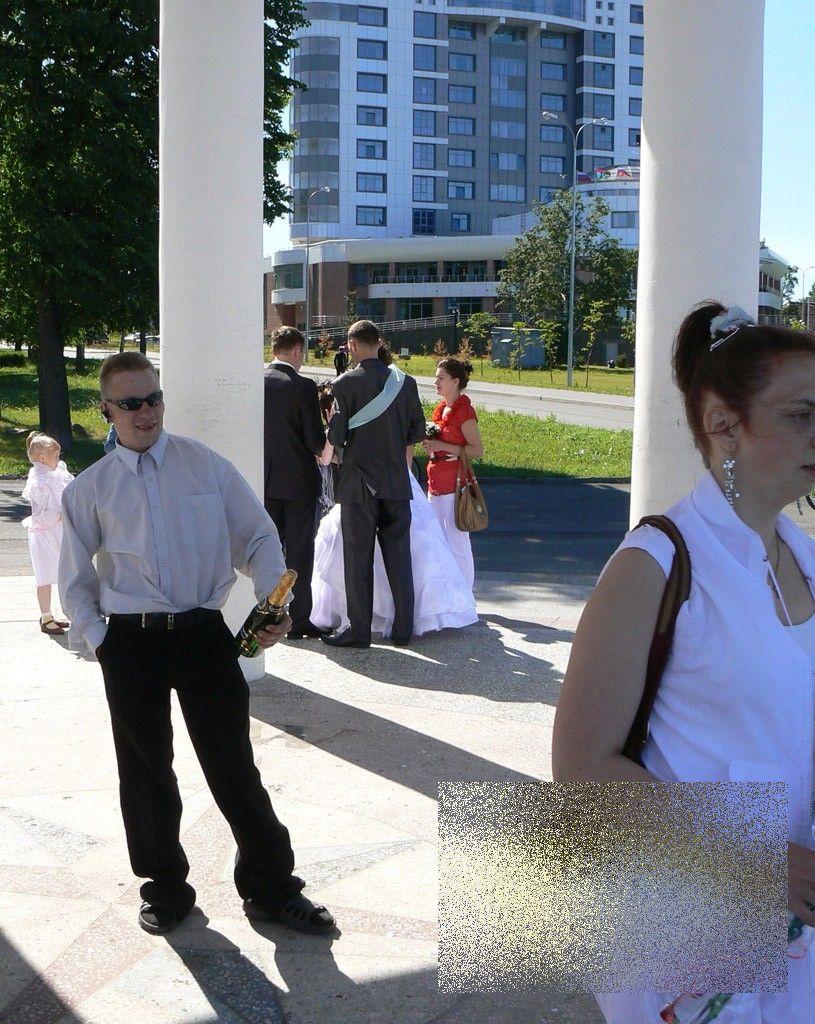 La nunta asta invitaţii s-au îmbrăcat mai elegant decât mirii. Cum a venit ginerele şi cum a arătat MIREASA în ziua cea mare 261956