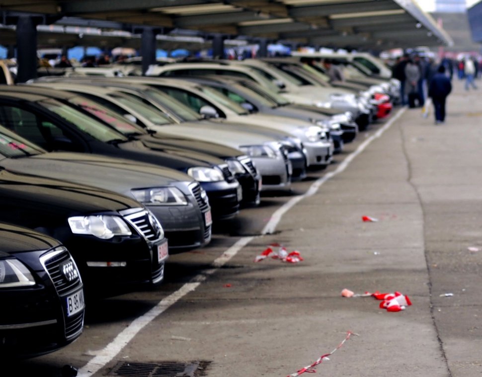 Cum sunt PĂCĂLIŢI românii care îşi cumpără maşini second-hand. De unde vin jumătate din maşinile la mâna a doua