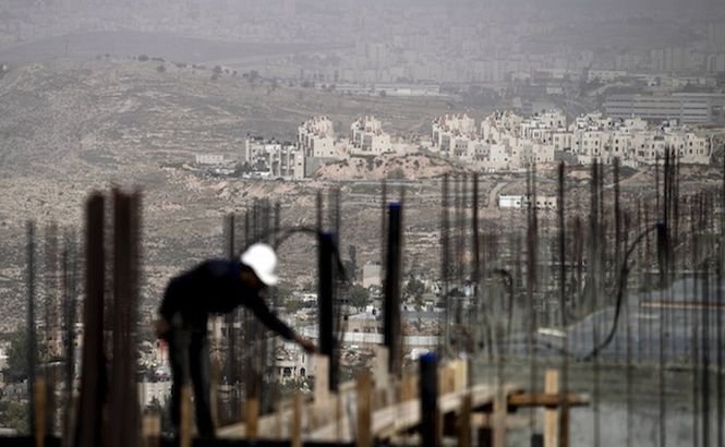 Israelul anunţă ridicarea a peste 1000 de locuinţe în Cisiordania