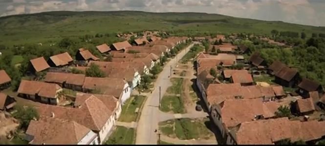 România la înălţime. Imagini spectaculoase cu satul Viscri, un sat înnobilat de prinţul Charles