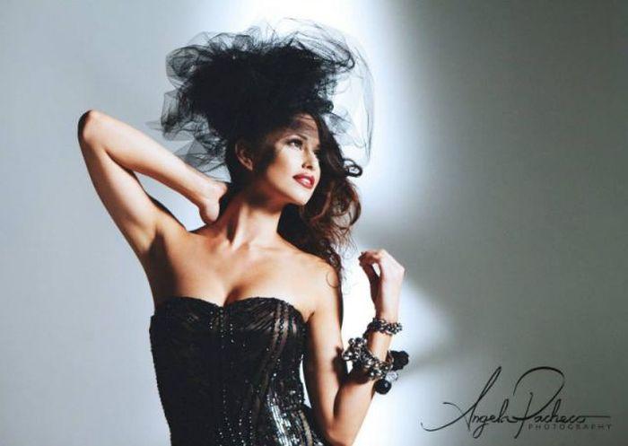 Ea este cea mai FRUMOASĂ femeie din America. "Nu e de mirare că a ieşit câştigătoarea concursului de Miss" 263006