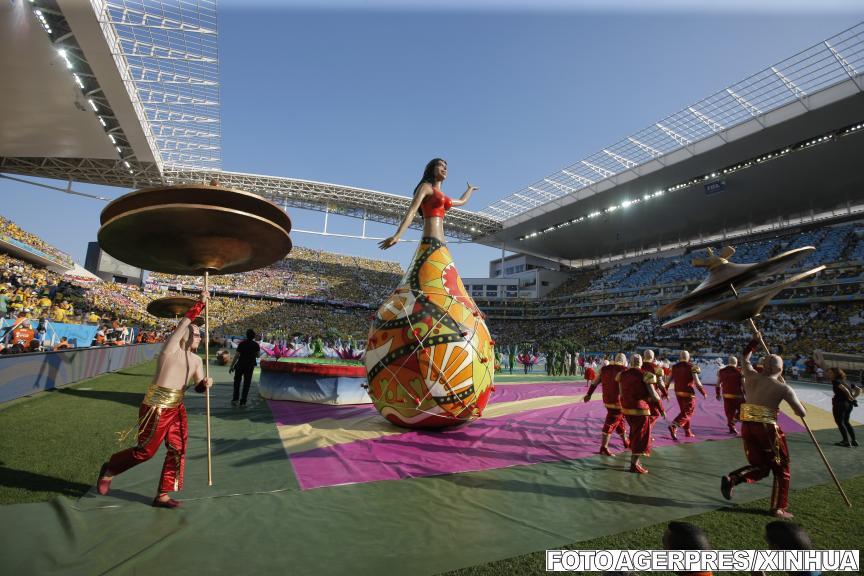 Cupa Mondială a debutat cu incidente pe străzile din Sao Paulo şi cu o ceremonie de deschidere de 25 de minute 263493