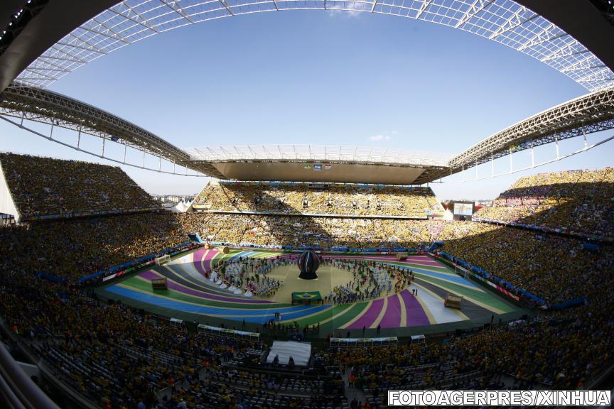 Cupa Mondială a debutat cu incidente pe străzile din Sao Paulo şi cu o ceremonie de deschidere de 25 de minute 263496