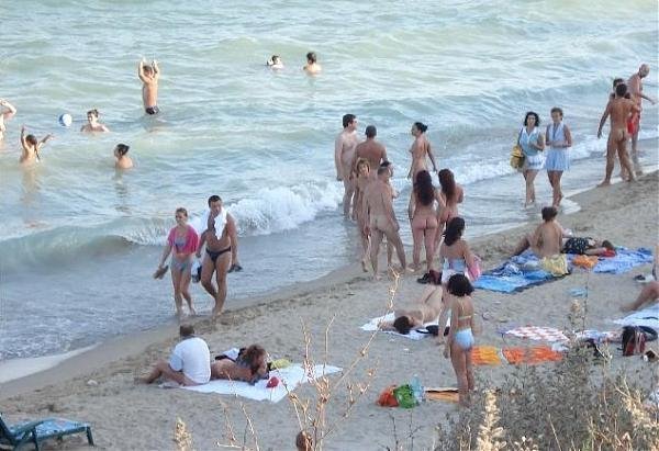 Imagine neaşteptată surprinsă pe litoralul Mării Negre. Ce au văzut turiştii care făceau plajă