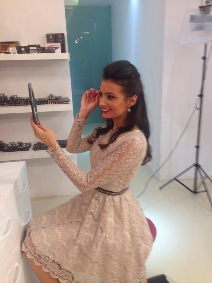 Numai de bine: Despre frumuseţea sprâncenelor, cu Anastasia Soare, fitness în apă şi pericolele automedicaţiei 263730