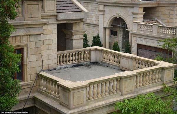 "Oraşul MORŢILOR" din China. O casă costă 300.000 de dolari, dar NIMENI nu a pus piciorul aici 263867