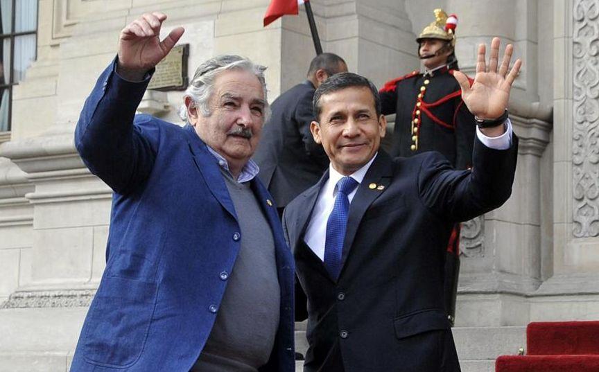 „Sunt numit sărac, dar nu mă simt sărac. Sunt săraci cei care ţin cu dinţii de un stil de viaţă luxos". Jose Mujica, cel mai "sărac" preşedinte din lume 178100