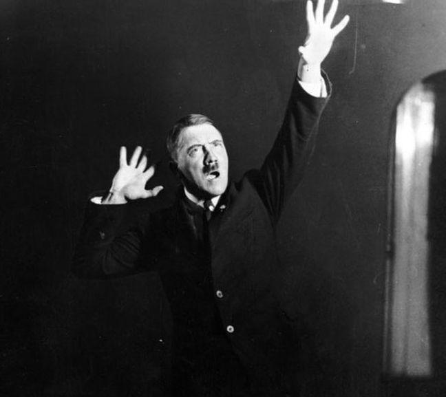 Hitler lua 28 de medicamente în fiecare zi pentru o boală ruşinoasă. Lucruri pe care nu le ştiai despre liderul nazist 264265