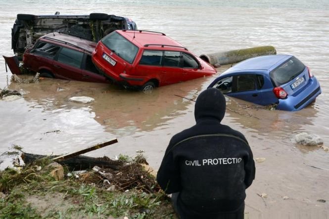 Inundaţii în Bulgaria: 14 persoane au murit, printre care doi copii