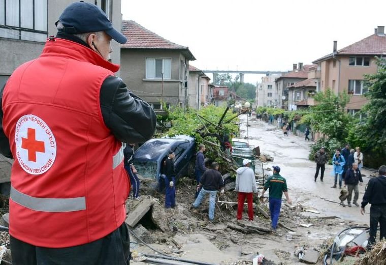 ZI NAŢIONALĂ DE DOLIU în Bulgaria, în memoria victimelor inundaţiilor din Varna