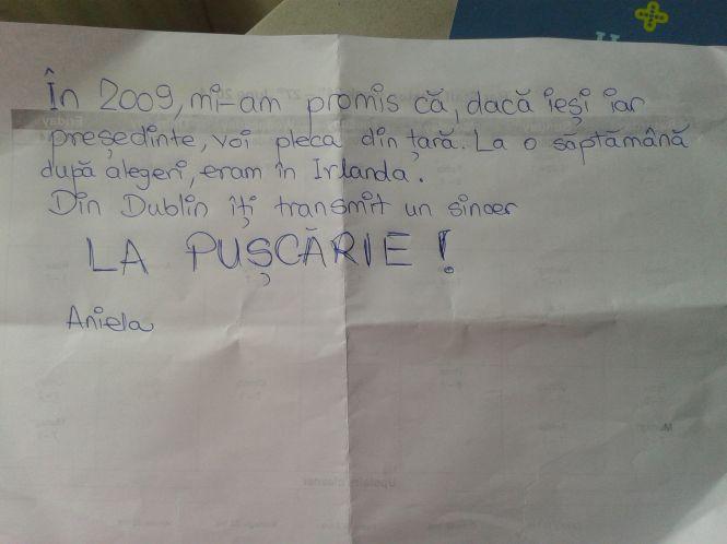 "Nu mai vreau să fii preşedintele ţării mele. Mi-e ruşine cu tine". IMAGINI şi MESAJE trimise pe banipentrubasescu@antena3.ro 264524