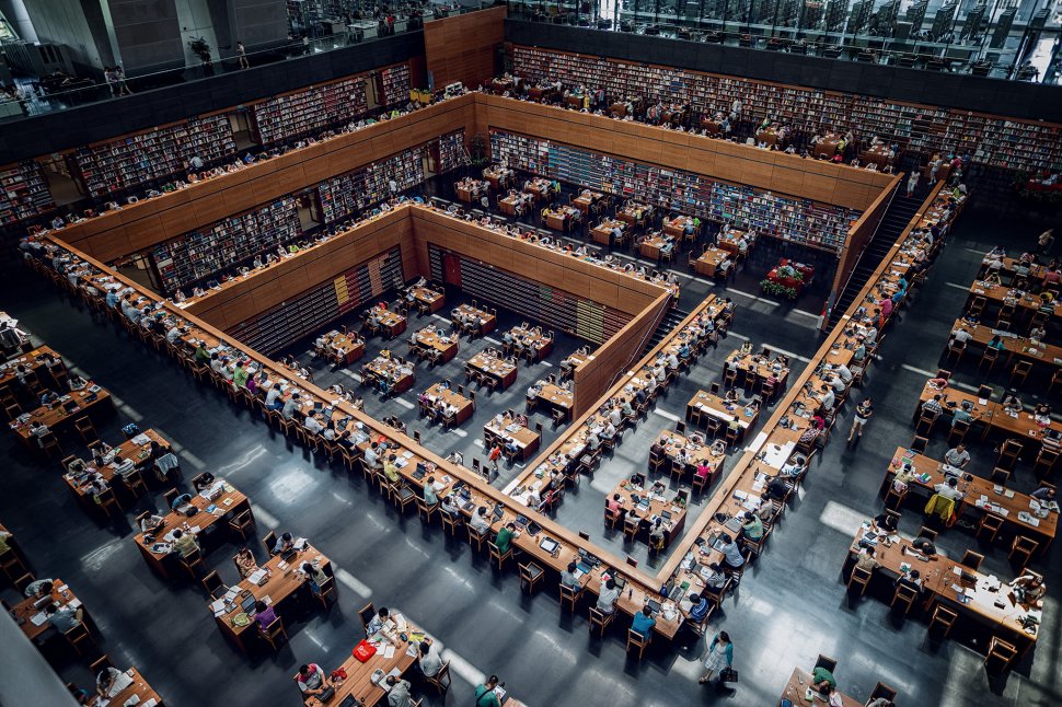 Imaginea-radiografie a Chinei. Aşa arată Biblioteca Naţională din Beijing: &quot;E fascinant să vezi cum mii de oameni învaţă în linişte&quot;