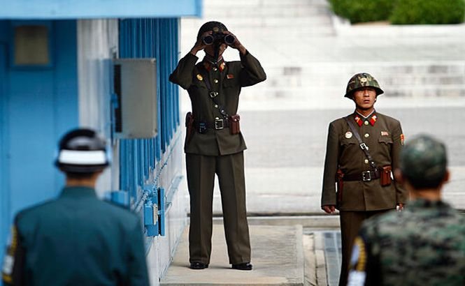 Phenian-ul propune autorităţilor de la Seul suspendarea activităţilor militare ostile